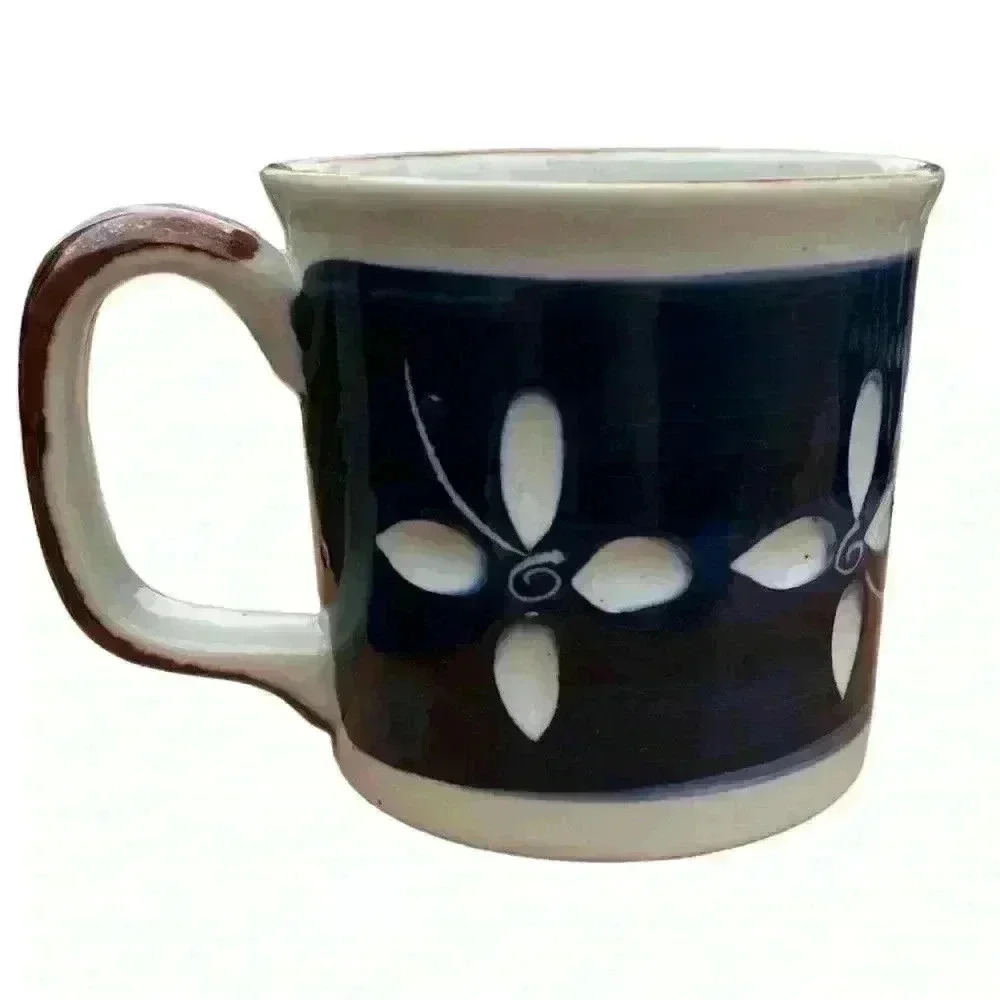 Set of 3 vintage carved cobalt blue stoneware mugs with floral motif - Picture 8 of 15